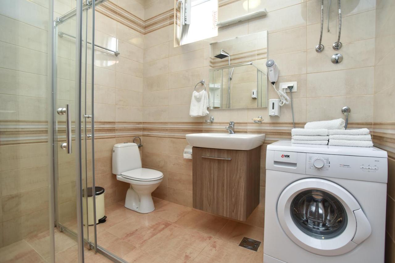 Hotel Suzana Budva Luaran gambar