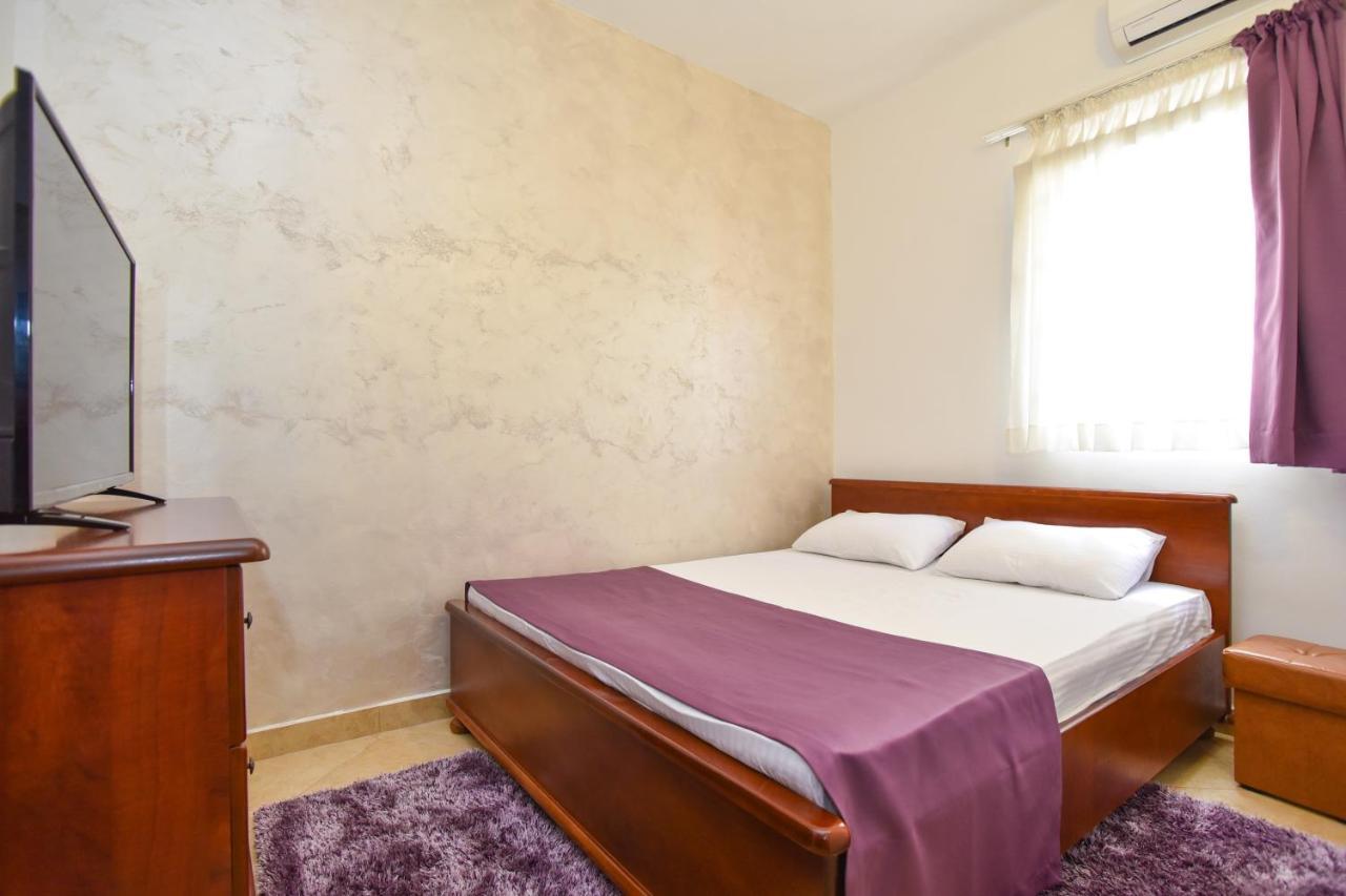 Hotel Suzana Budva Luaran gambar
