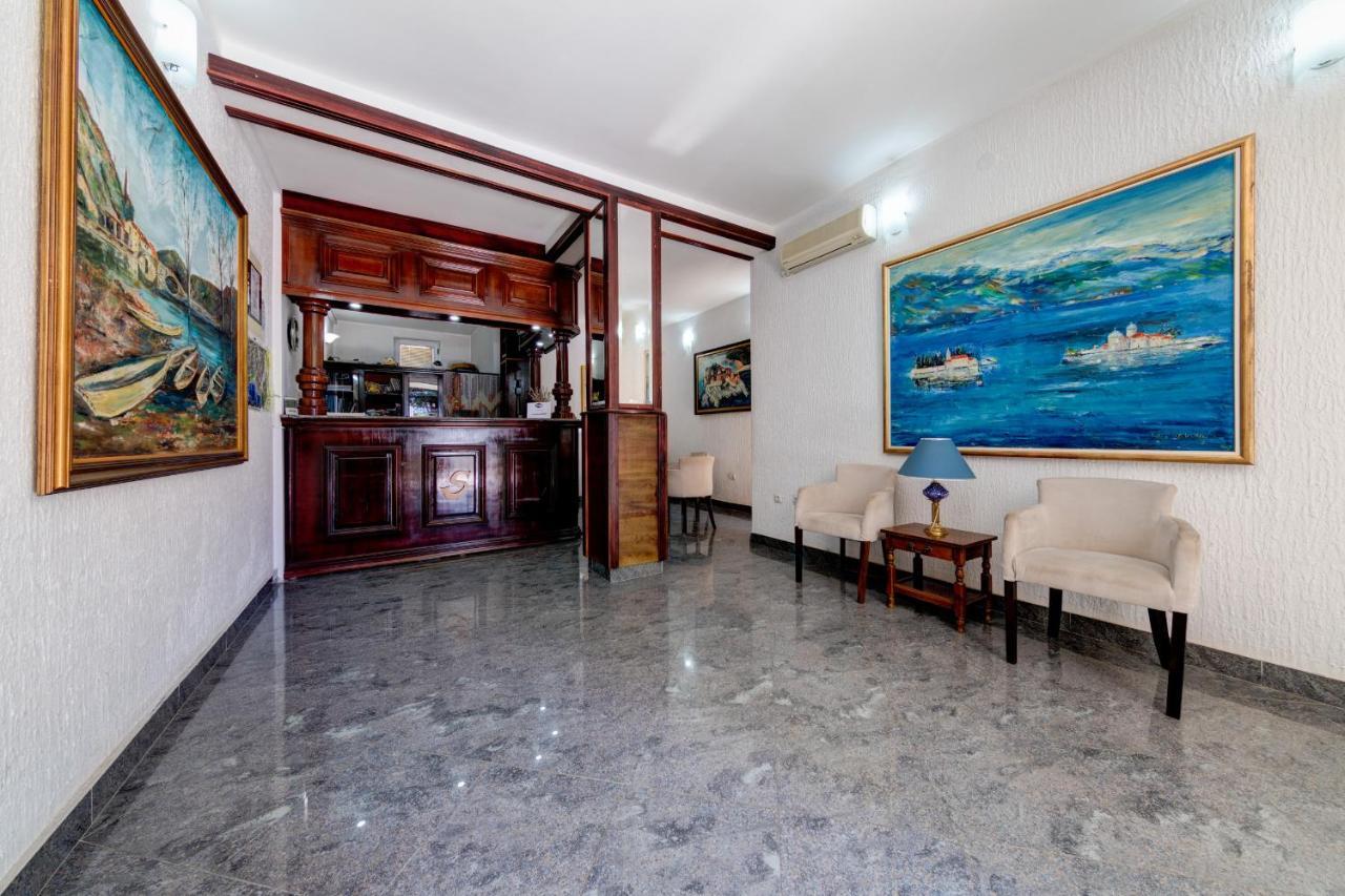 Hotel Suzana Budva Luaran gambar