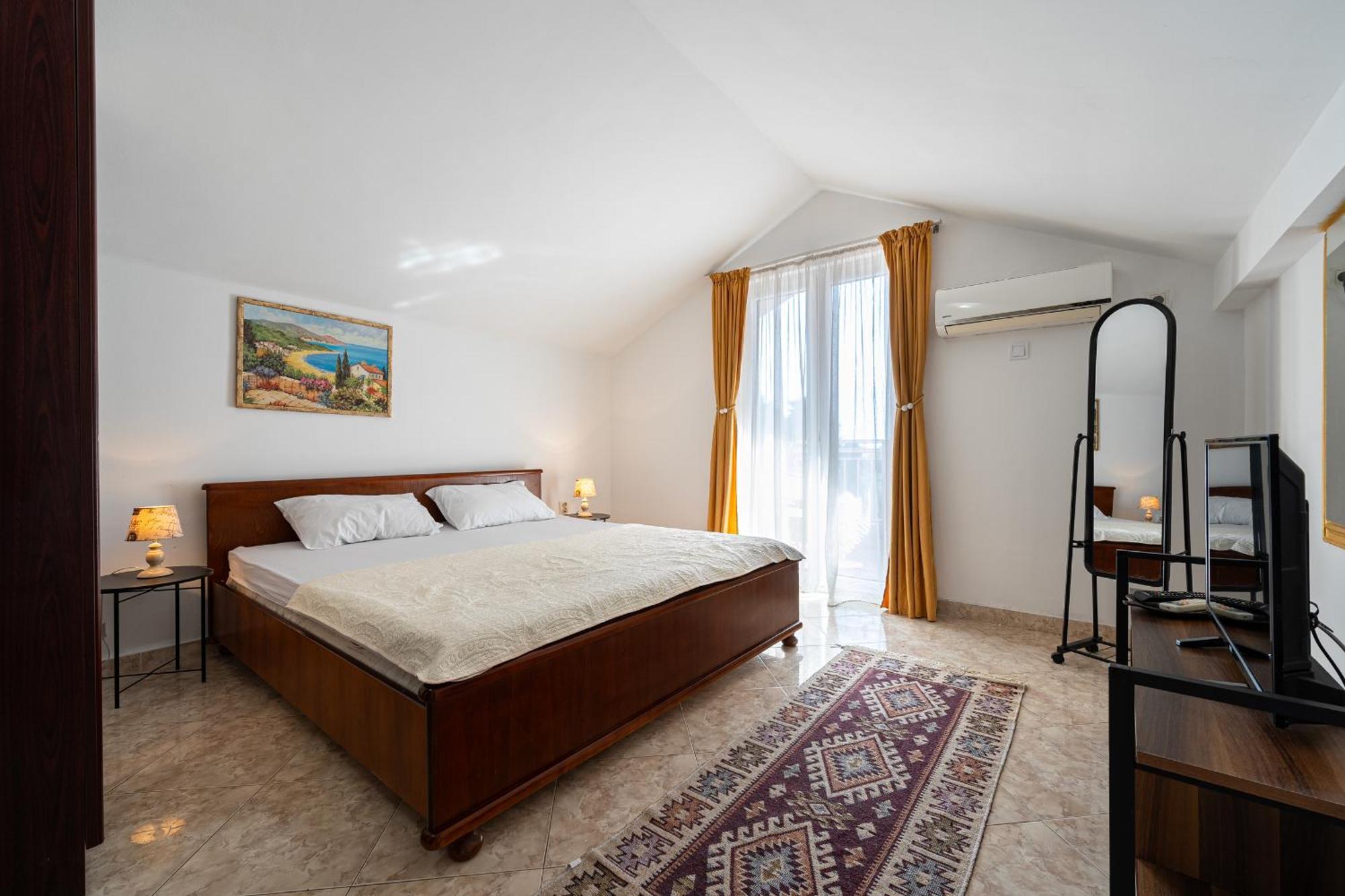 Hotel Suzana Budva Bilik gambar