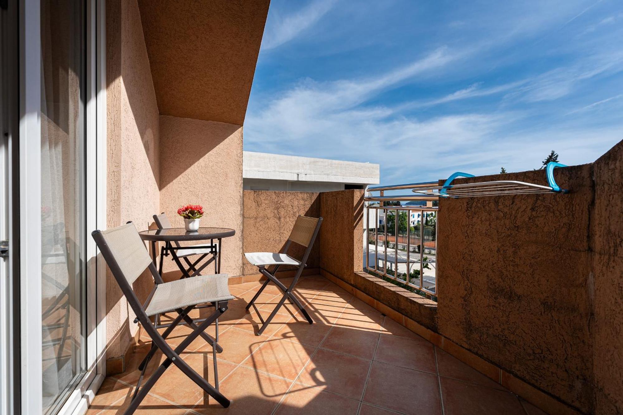 Hotel Suzana Budva Luaran gambar