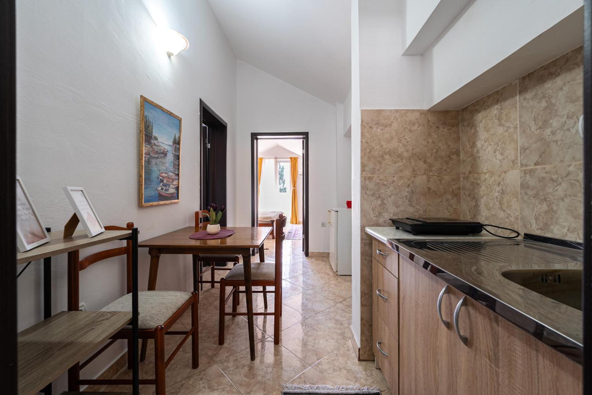 Hotel Suzana Budva Bilik gambar